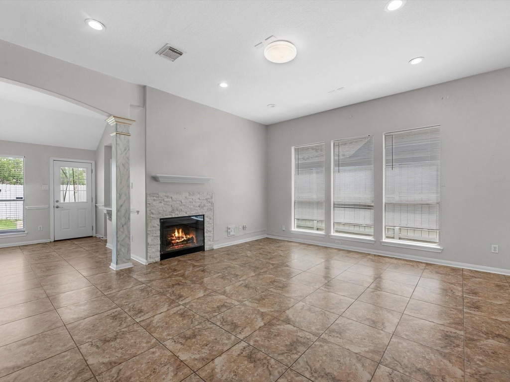 18634 S Wimbledon Drive - Photo 5