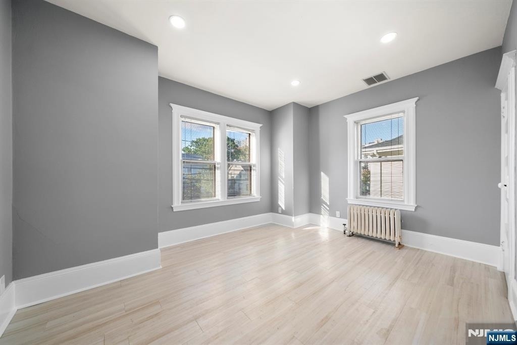 1624 Center - Photo 3