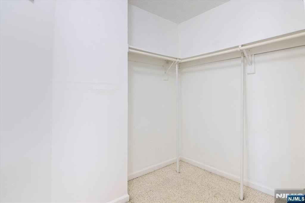 1125 Hyde Park - Photo 14
