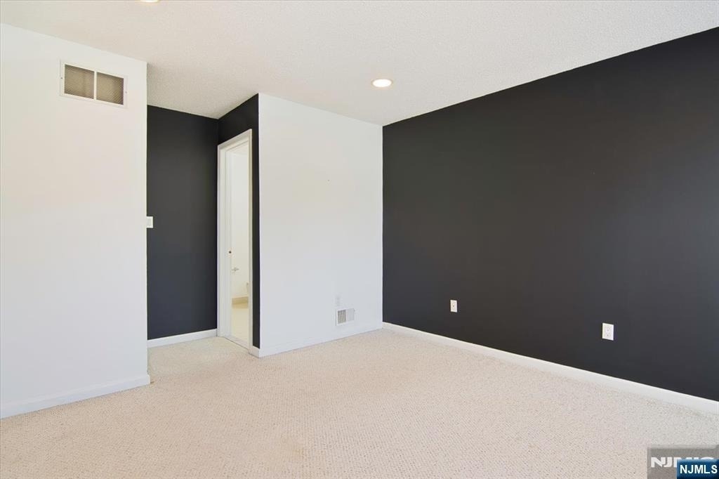 1125 Hyde Park - Photo 13