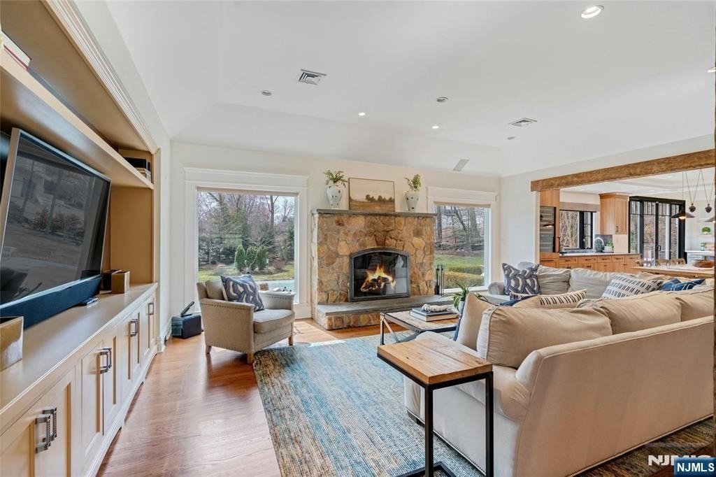 7 Deerhill - Photo 12