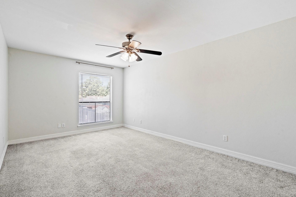 3300 Pebblebrook Drive - Photo 20