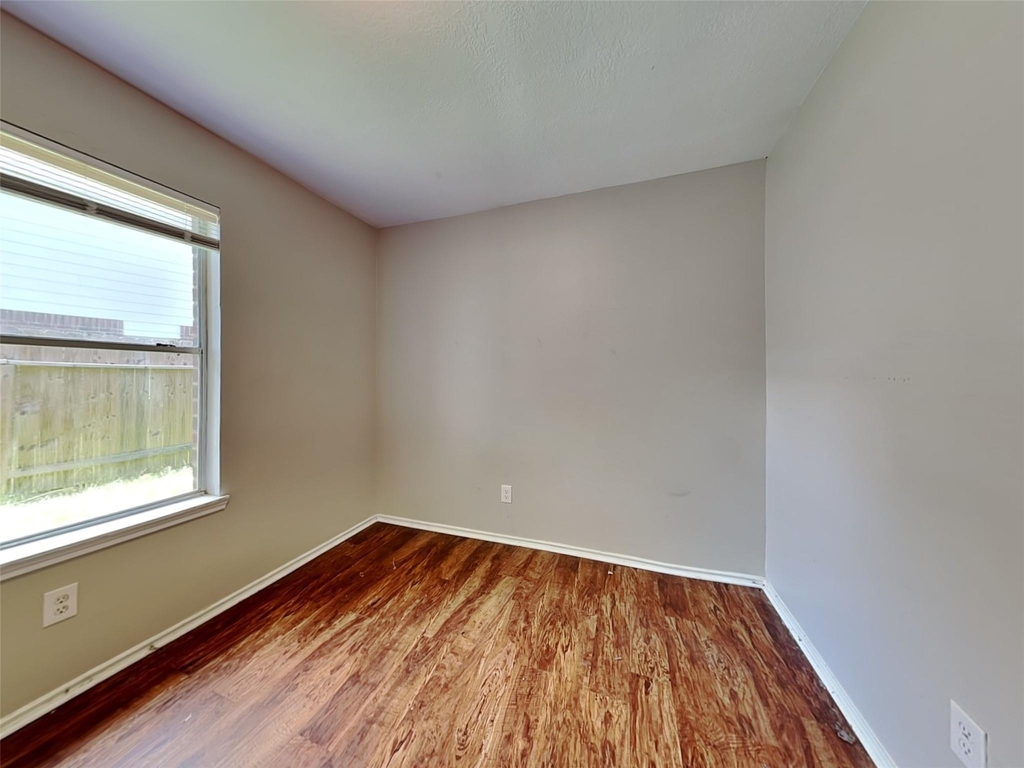 3703 Nutwood Lane - Photo 11
