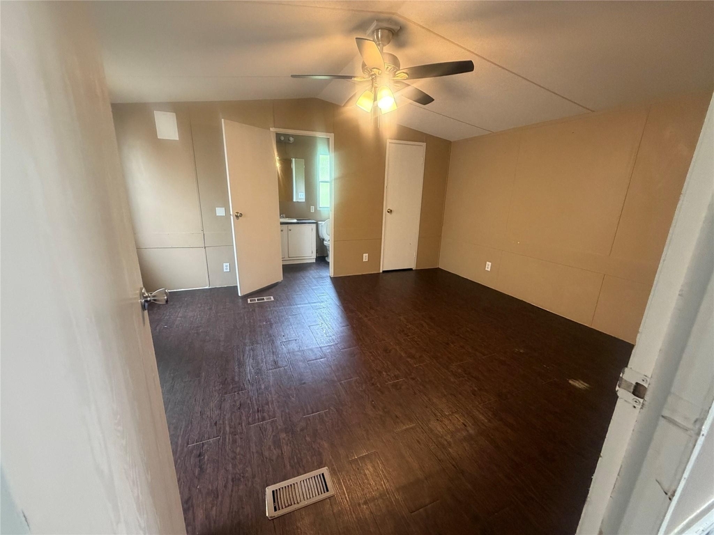601 Clear Lake Road - Photo 4