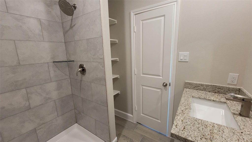 11915 Nelwood Street - Photo 8