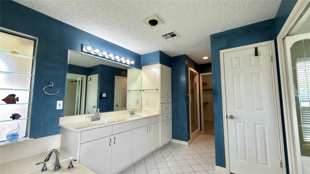 14834 Charlmont Drive - Photo 16