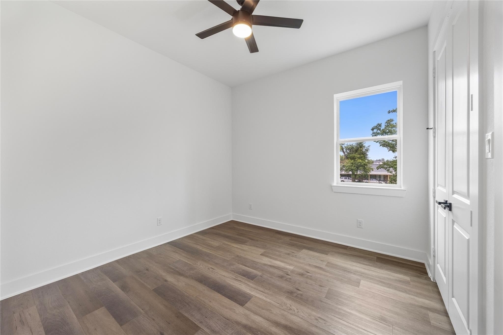 955 Elkhart Street - Photo 21