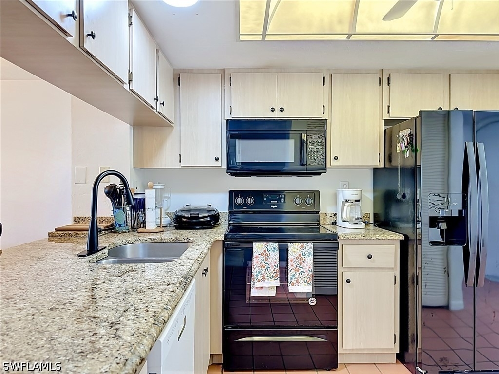 15171 Cedarwood Lane - Photo 4