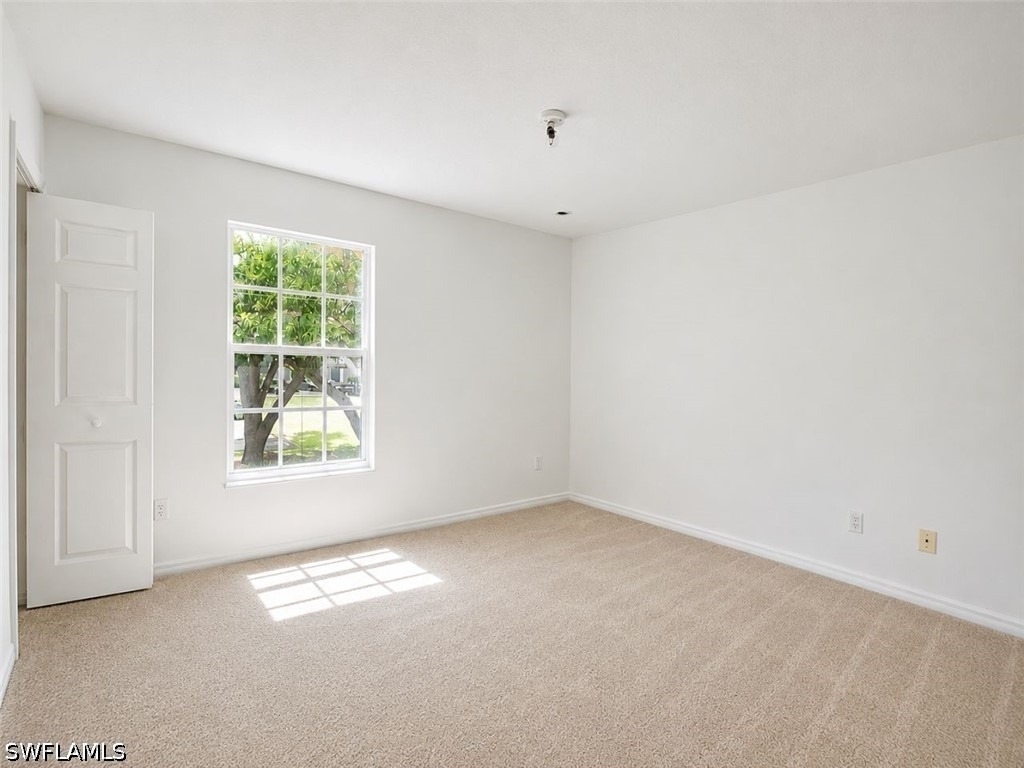 4426 St Georges Court - Photo 14