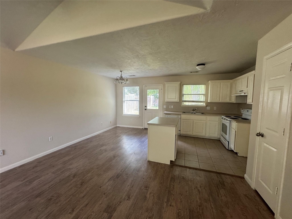 4818 Comal River Loop - Photo 11