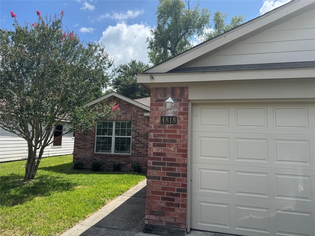 4818 Comal River Loop - Photo 1