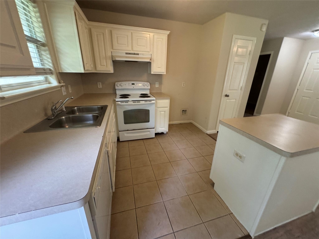 4818 Comal River Loop - Photo 17