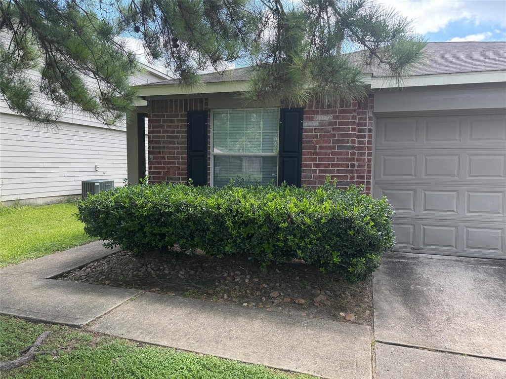 16942 Reston Glen Lane - Photo 2