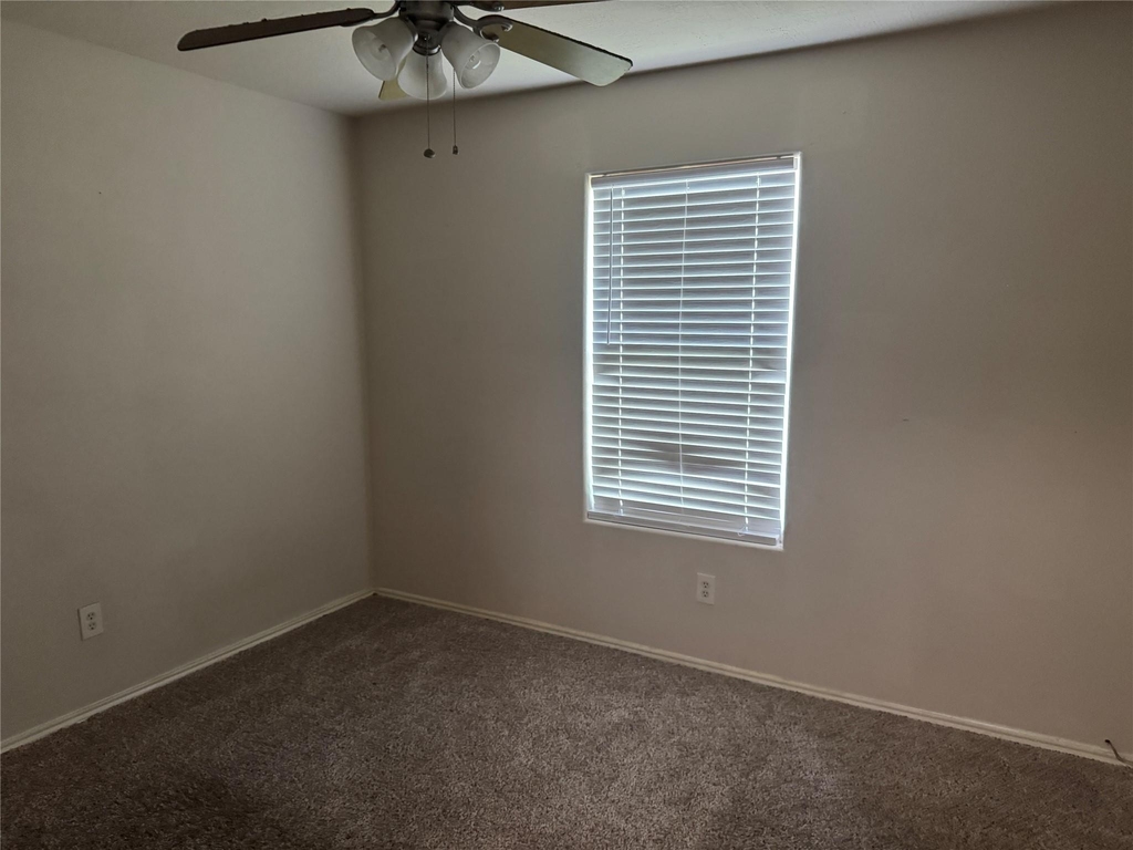 16942 Reston Glen Lane - Photo 32