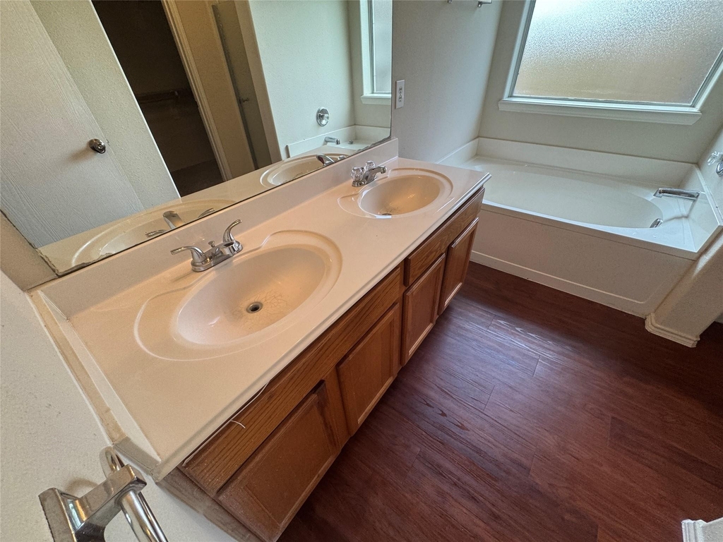 16942 Reston Glen Lane - Photo 19