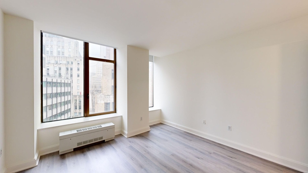 10 Hanover Square - Photo 3