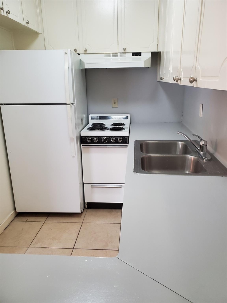 3400 Timmons Lane - Photo 5
