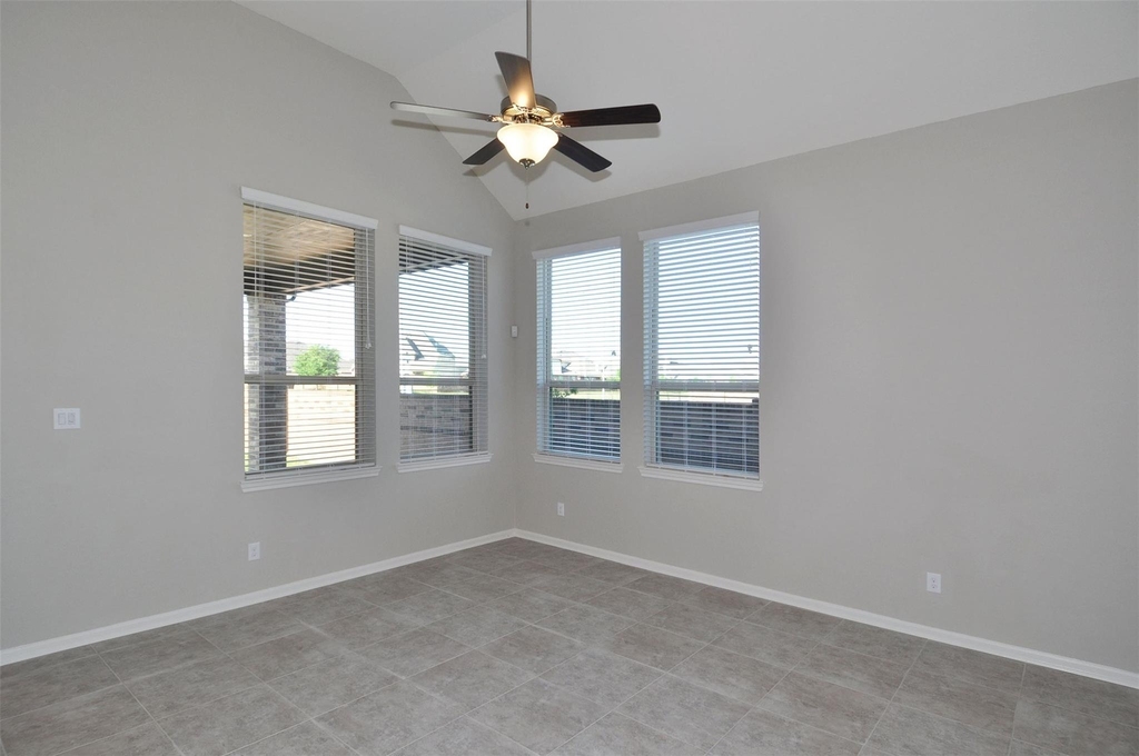 23839 Villa Lisa Dr - Photo 5
