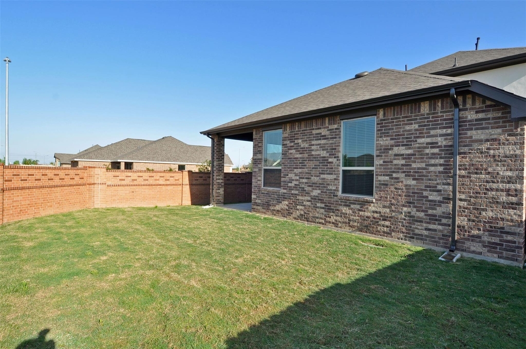 23839 Villa Lisa Dr - Photo 33