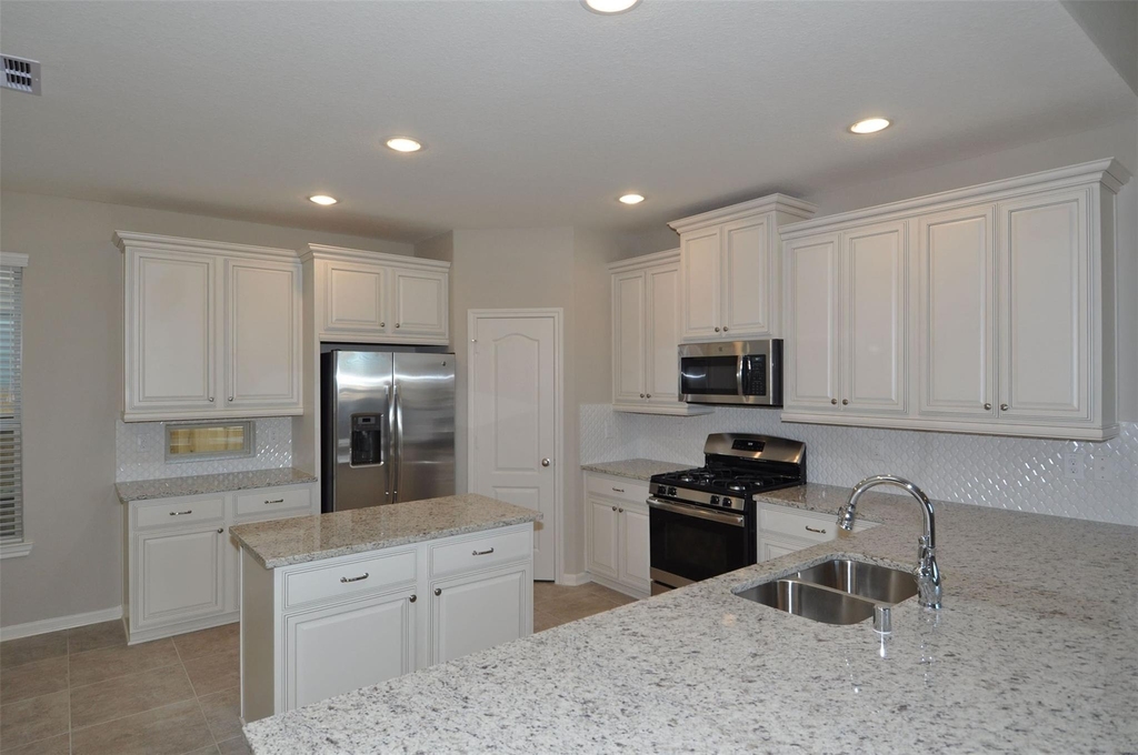 23839 Villa Lisa Dr - Photo 10
