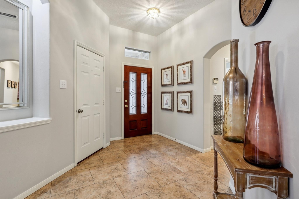 183 N Millport Circle - Photo 2