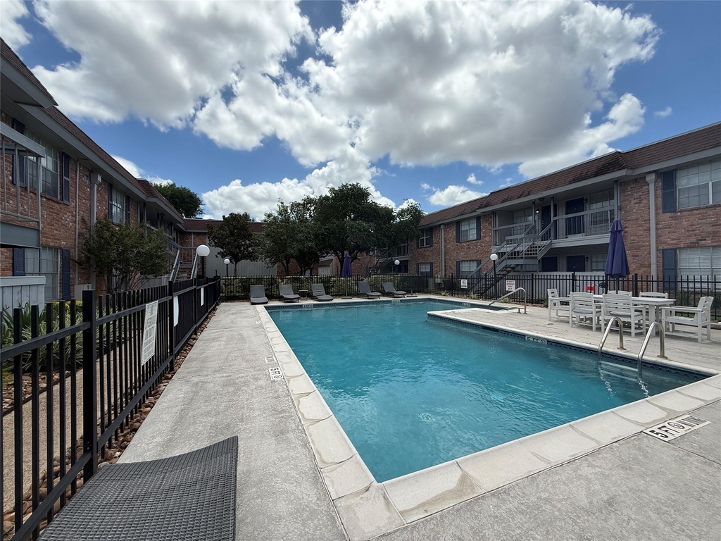 2250 Bering Drive - Photo 26