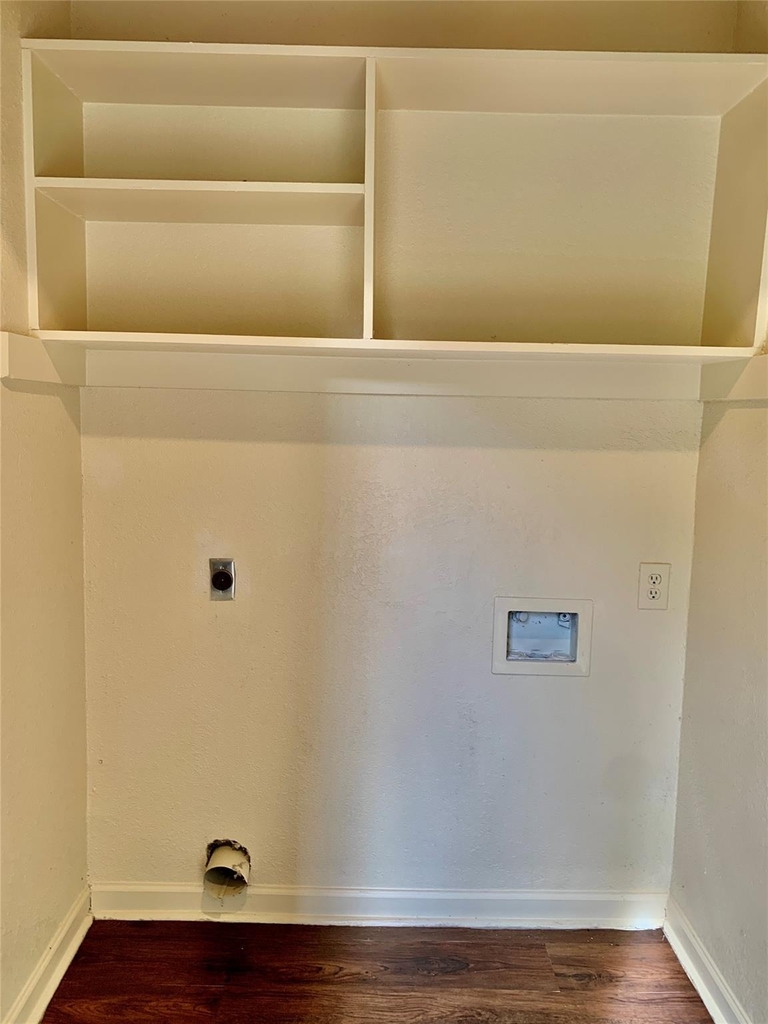 8100 Creekbend Drive - Photo 14