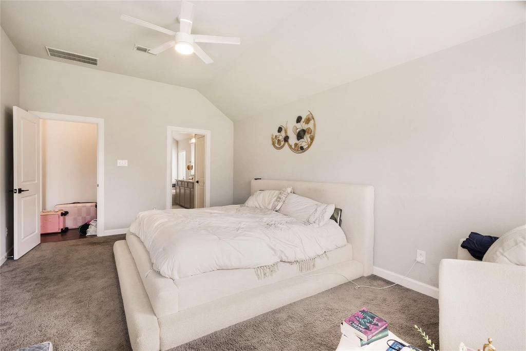 3911 Ballard - Photo 12
