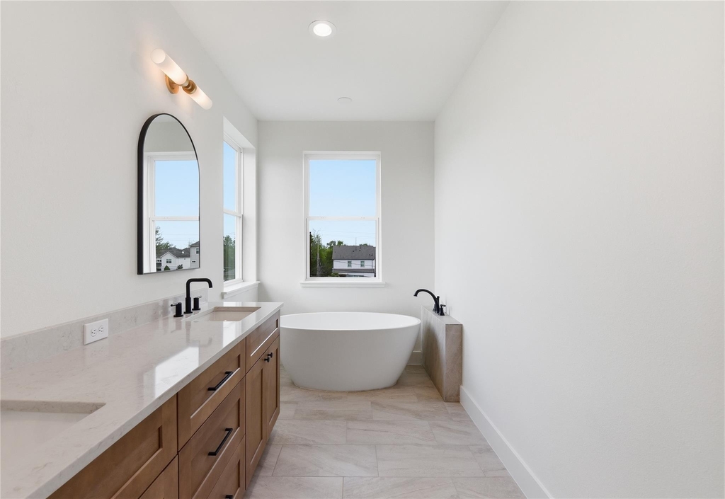7702 Earl Rudder Way - Photo 37