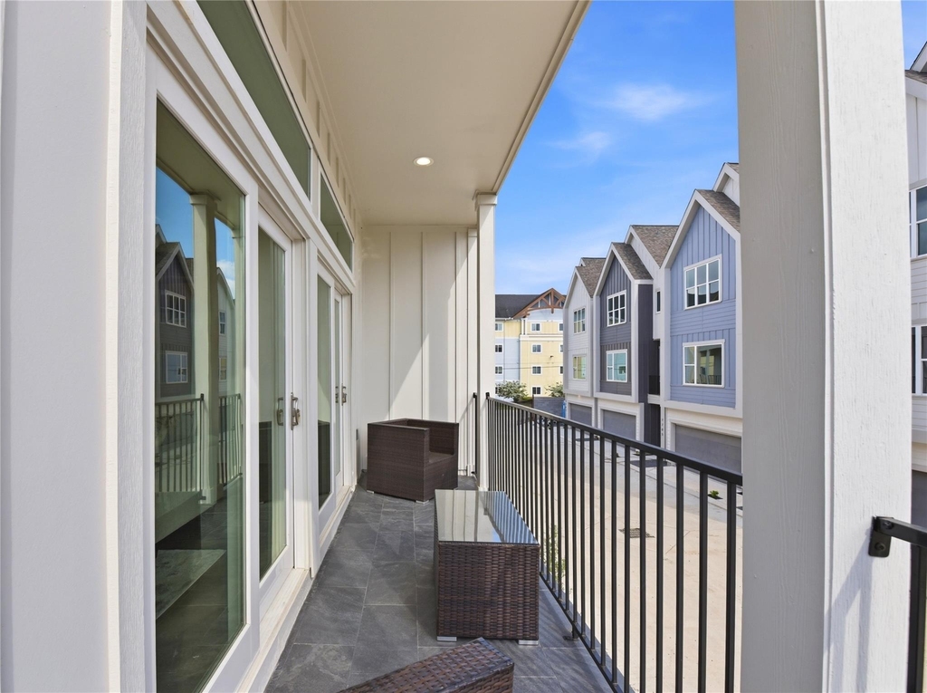 7702 Earl Rudder Way - Photo 40