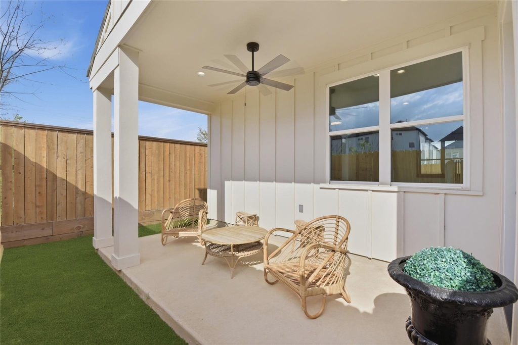 7702 Earl Rudder Way - Photo 44