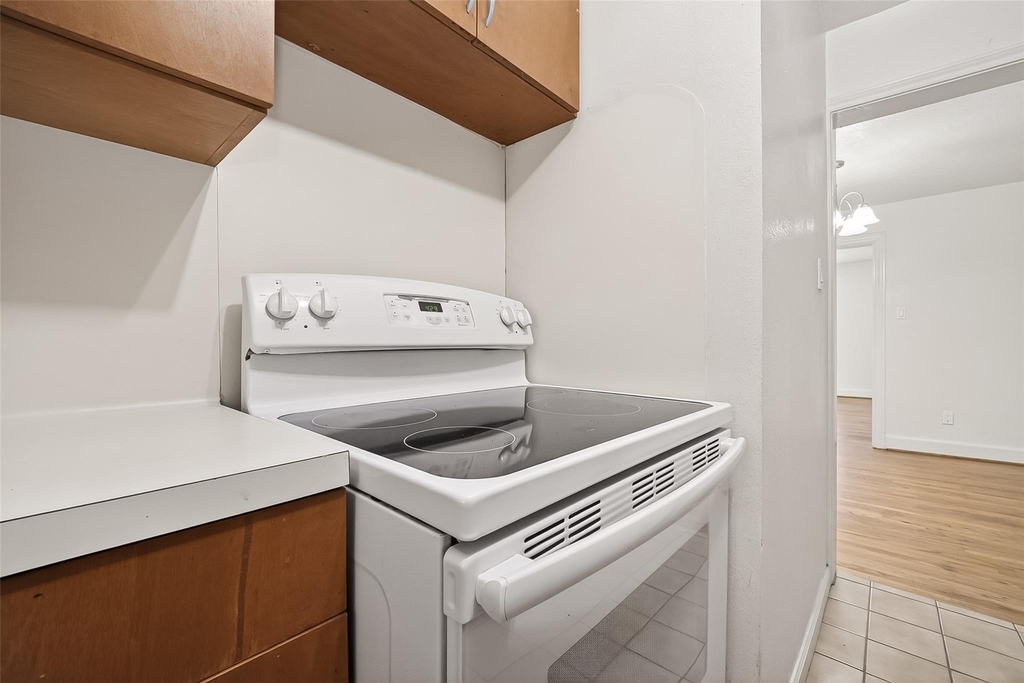 609 Cortlandt Street - Photo 12