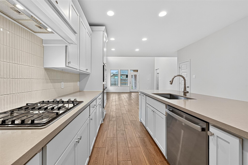 5019 Bowen Prairie Drive - Photo 9