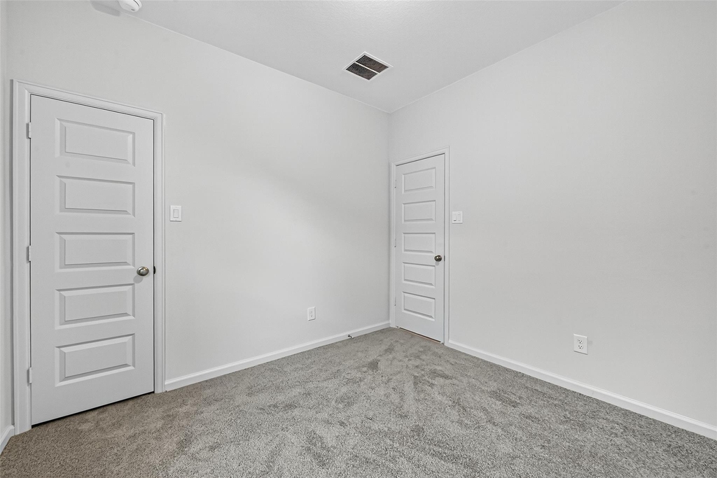 5019 Bowen Prairie Drive - Photo 35
