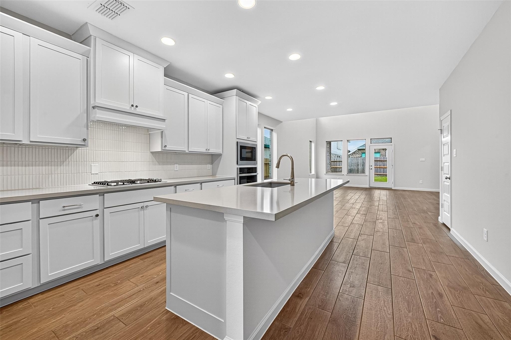 5019 Bowen Prairie Drive - Photo 8