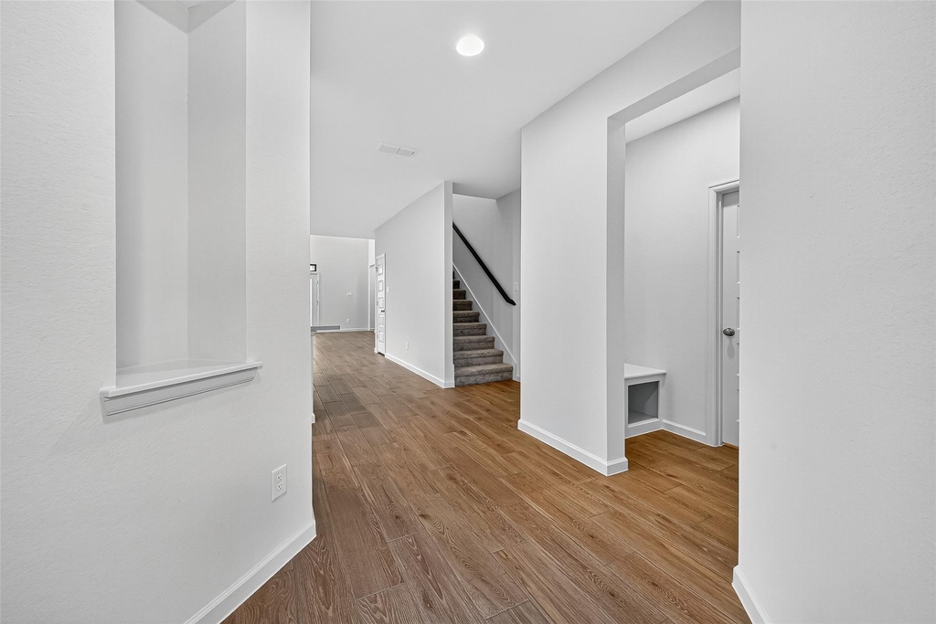 5019 Bowen Prairie Drive - Photo 7
