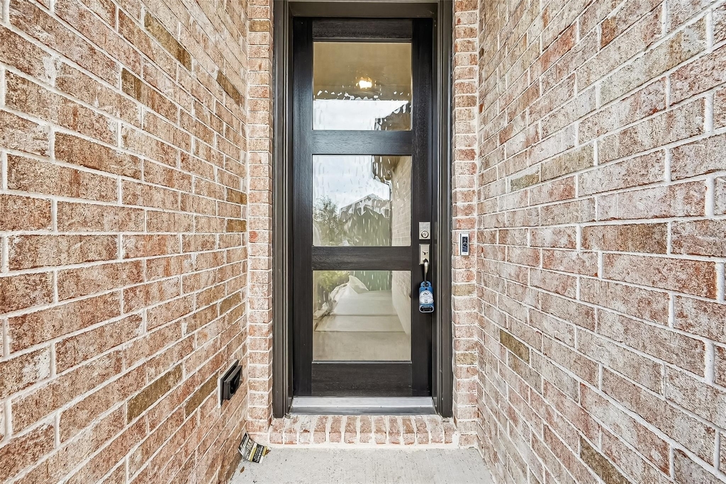 5019 Bowen Prairie Drive - Photo 5