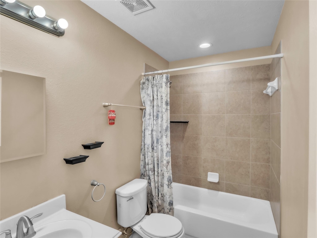 1418 Banbury Court - Photo 21