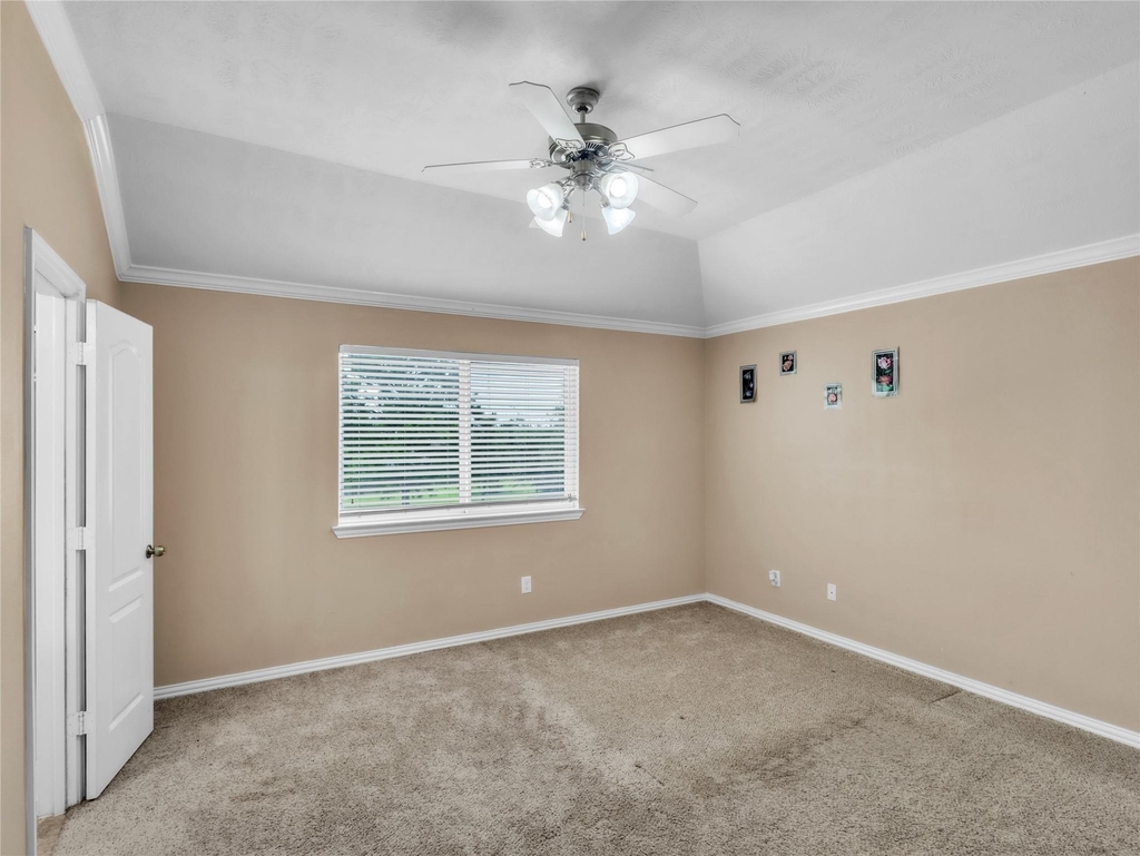 1418 Banbury Court - Photo 15