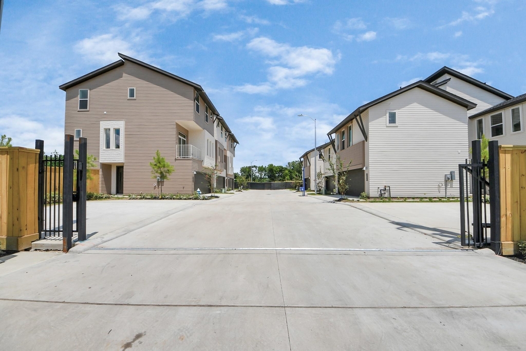 5905 Urban Pines Street - Photo 6