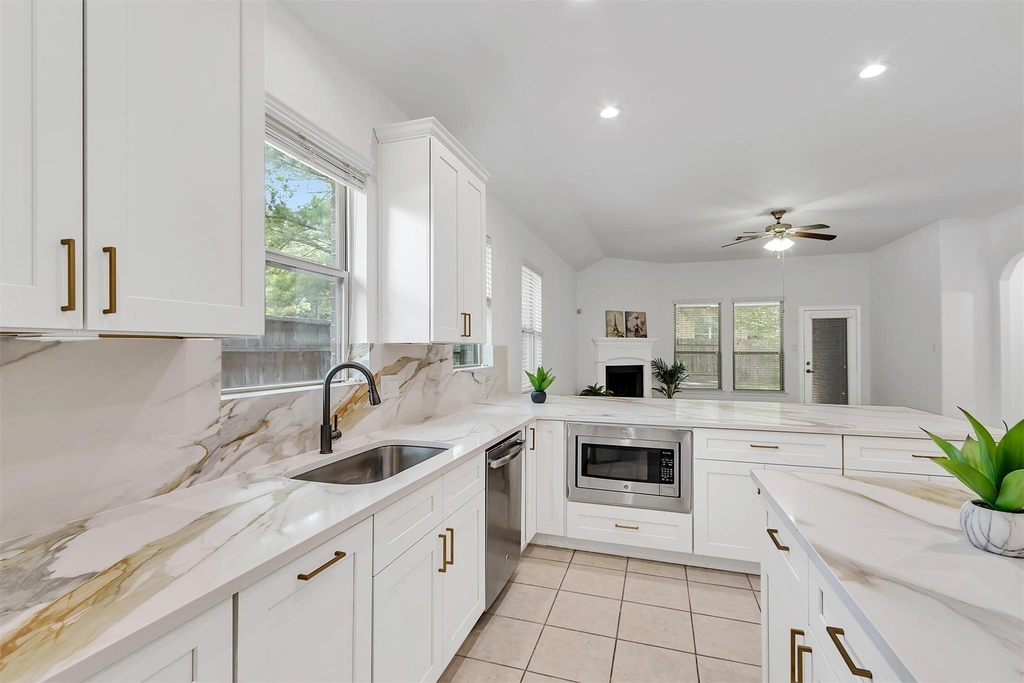 138 Meadow Landing Drive - Photo 12