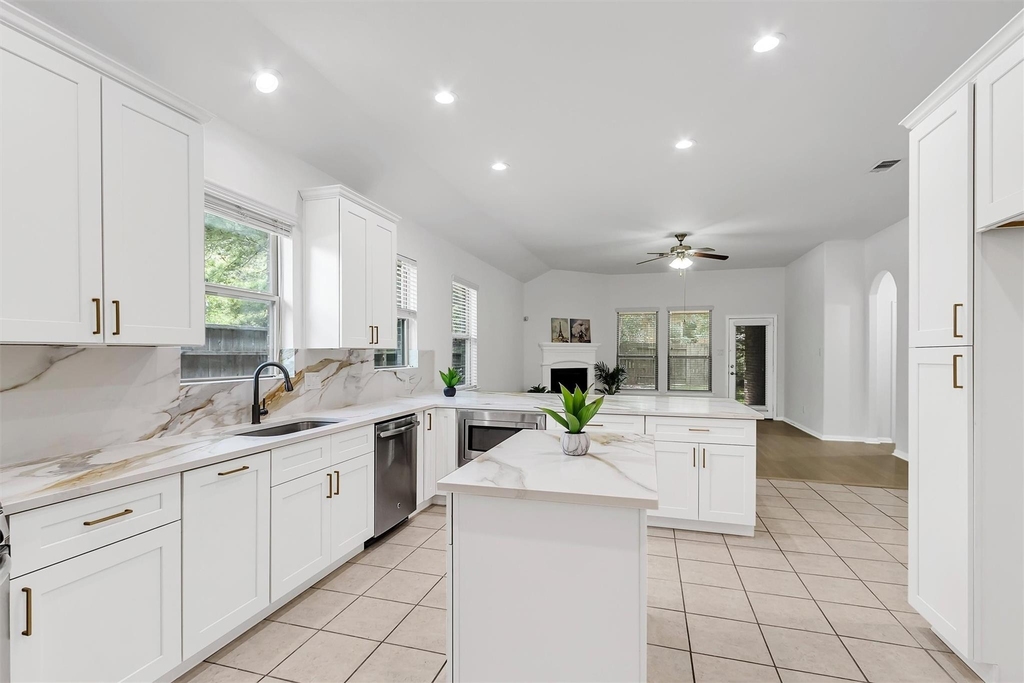 138 Meadow Landing Drive - Photo 11
