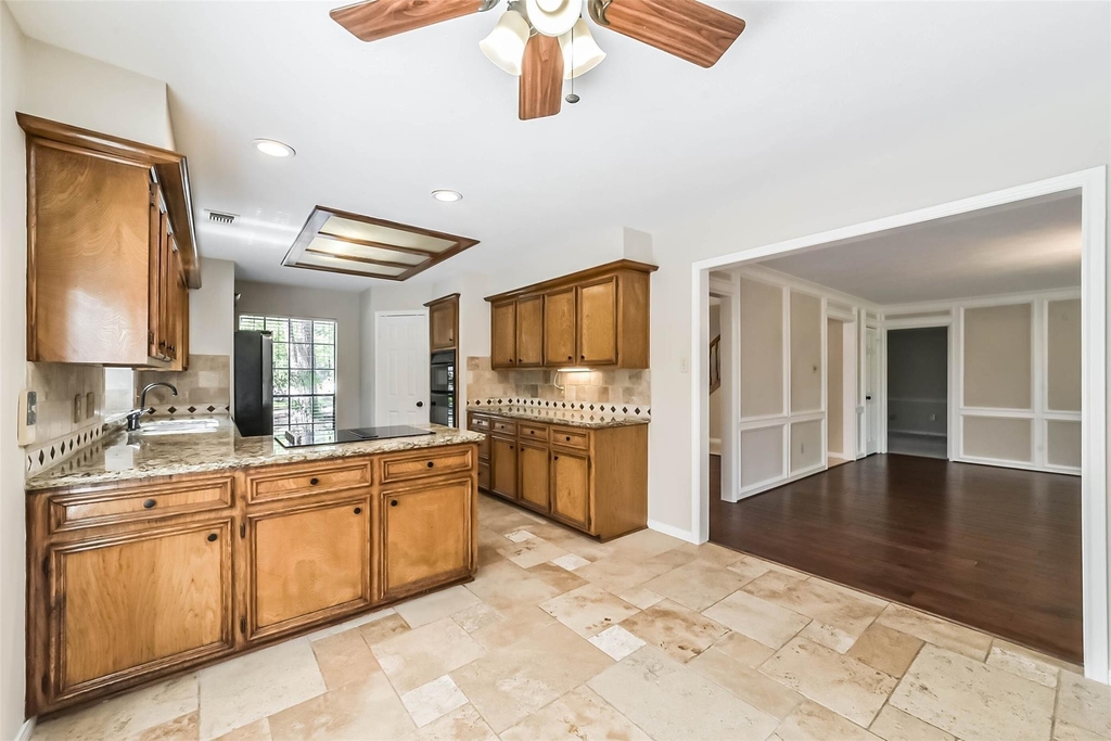 3910 Misty Gardens Court - Photo 19