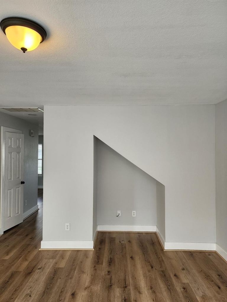 11929 Sanspereil Drive - Photo 9
