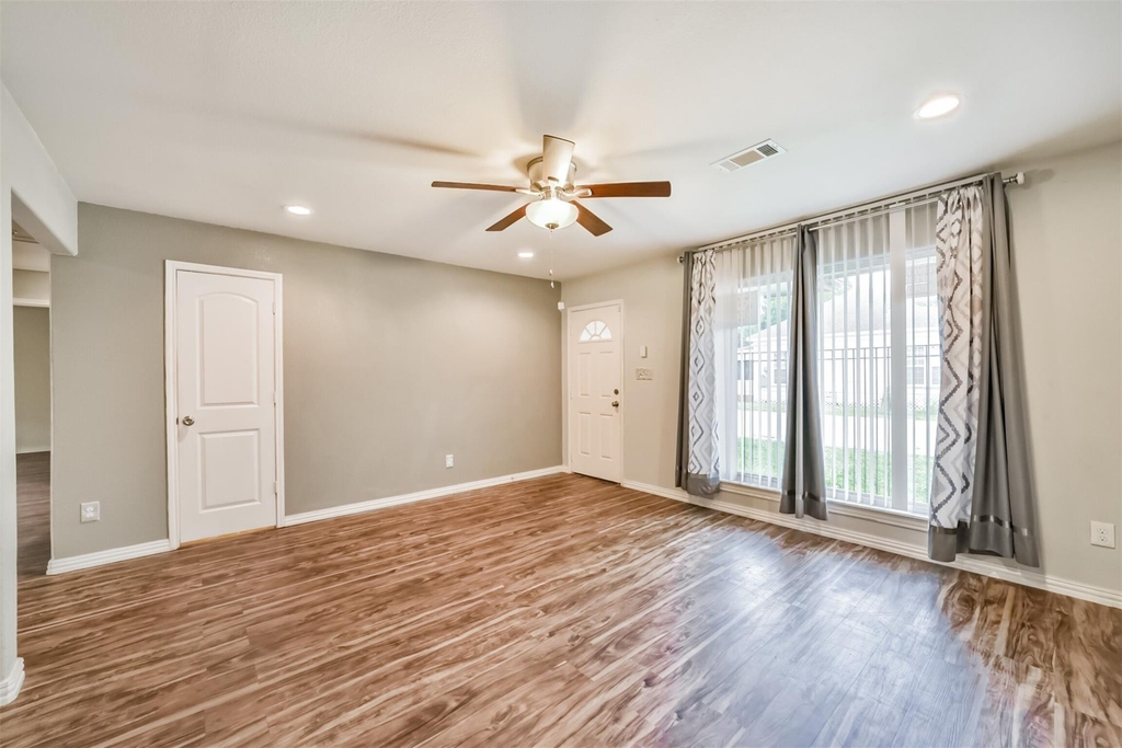 3700 Stassen Street - Photo 5