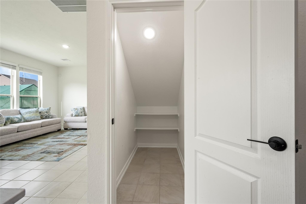 22826 Mahogany Hills Lane - Photo 9