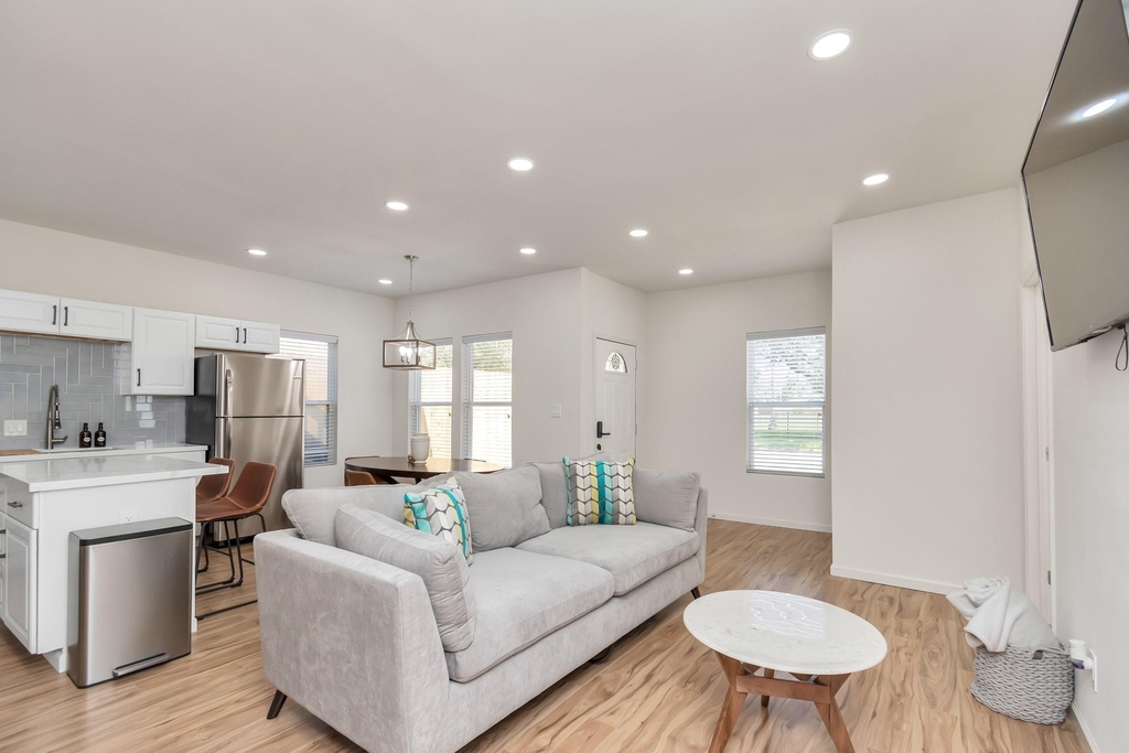 1812 Wheeler Street - Photo 13