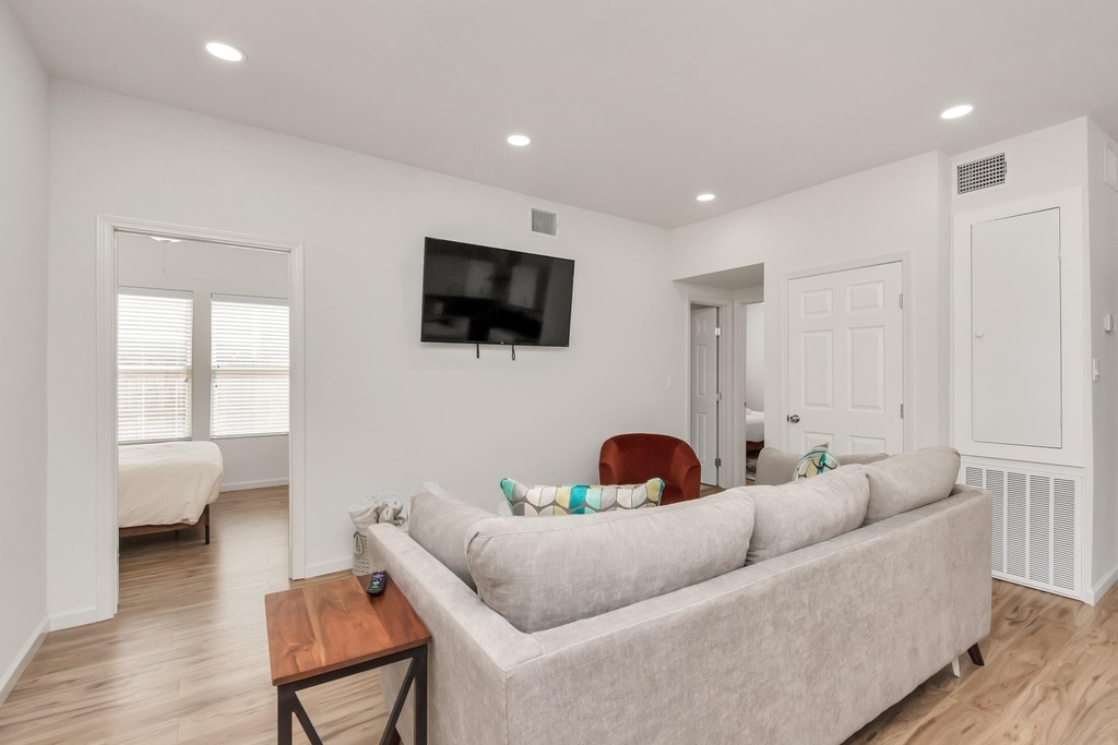 1812 Wheeler Street - Photo 11