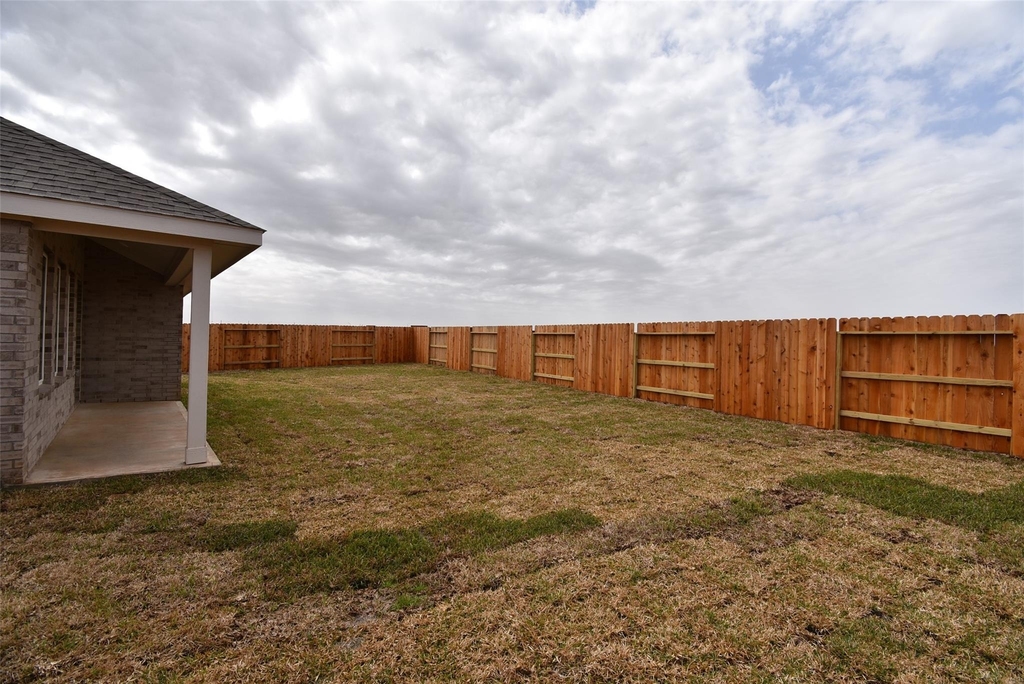 6303 Golden Seaton Drive - Photo 39