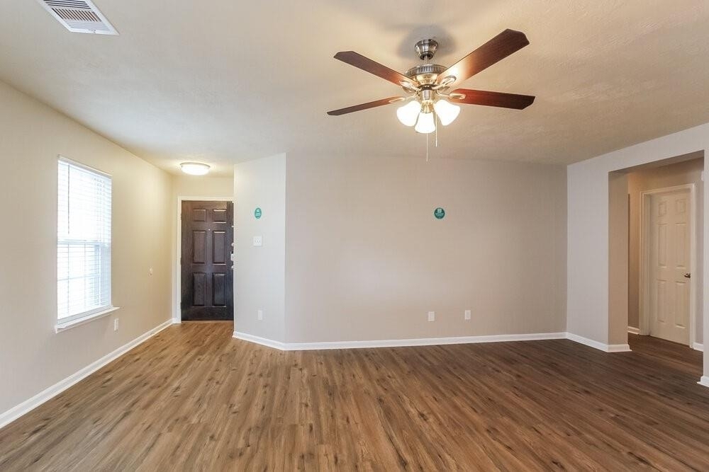 8138 Sanders Glen Lane - Photo 2